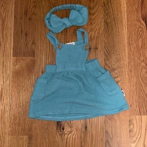 Baby girl dress and bow